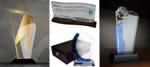 دروع كريستال عجمان