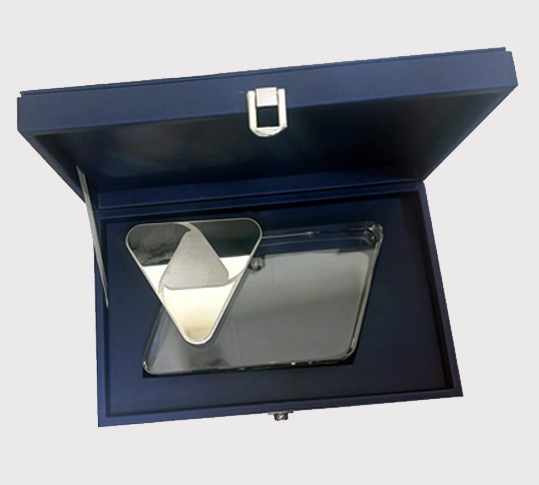 Crystal Trophies UAE Crystal Trophies UAE